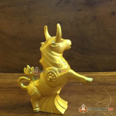 Feng Shui Bull for Speculative Luck